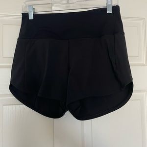 Black lulu speed up shorts